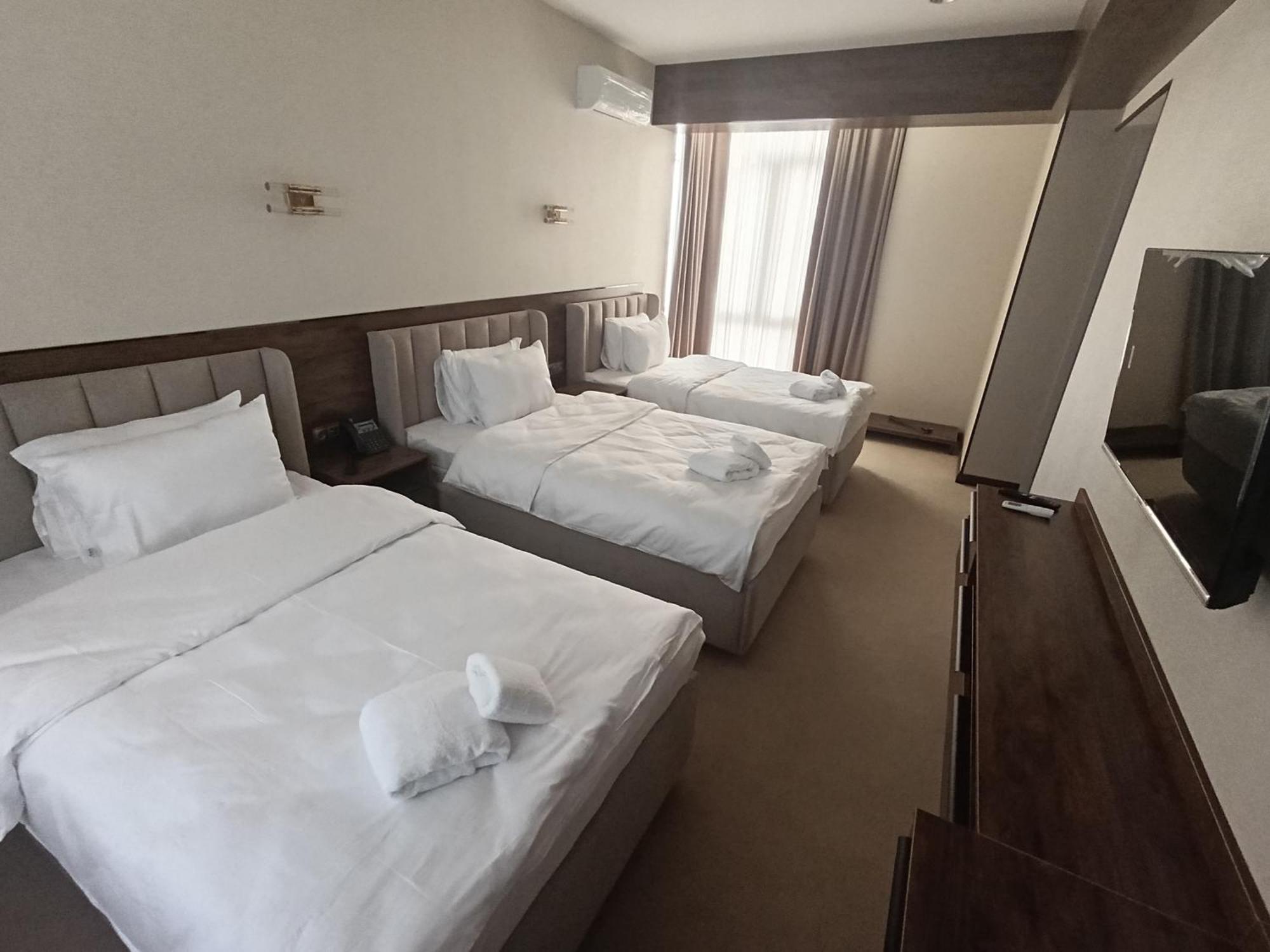 Grand Karavan Hotel Tachkent Extérieur photo