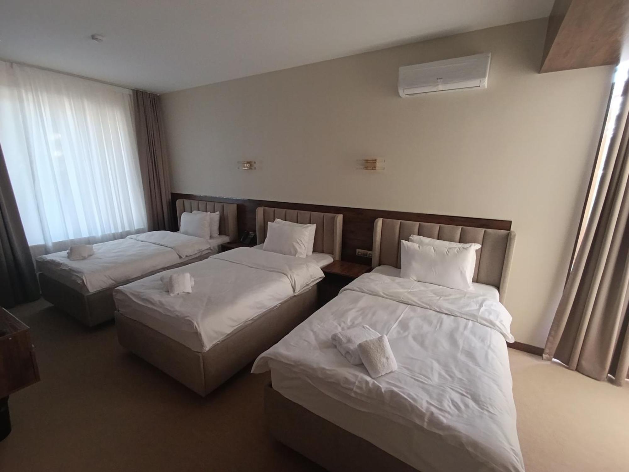 Grand Karavan Hotel Tachkent Extérieur photo