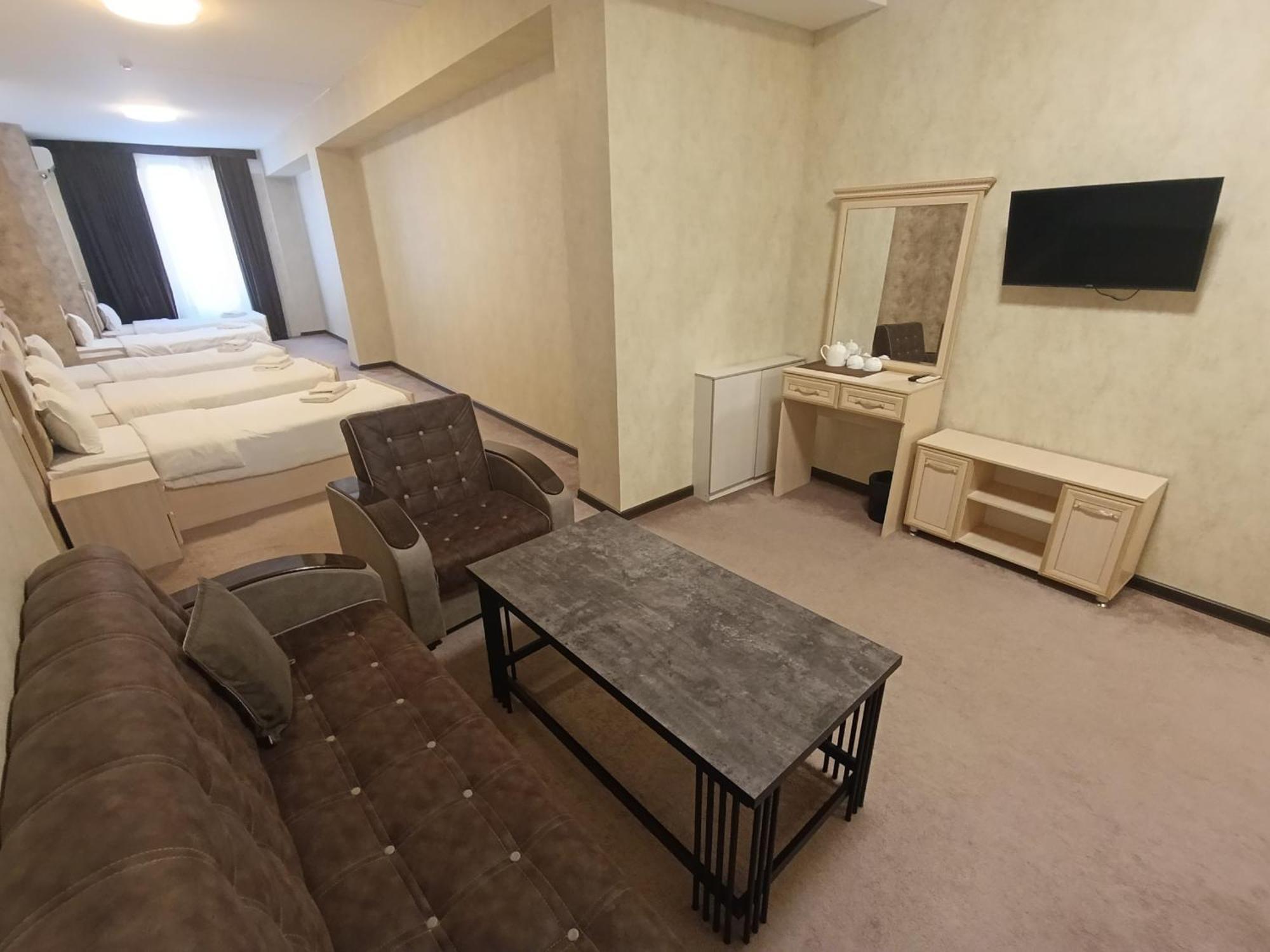 Grand Karavan Hotel Tachkent Extérieur photo